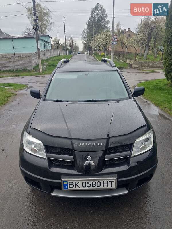 Позашляховик / Кросовер Mitsubishi Outlander 2007 в 