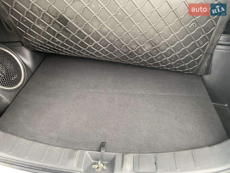 Внедорожник / Кроссовер Mitsubishi Outlander 2014 в Ивано-Франковске
