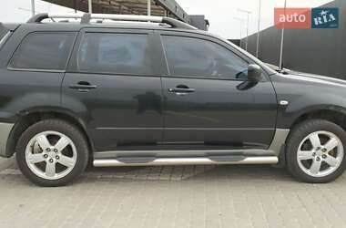 Позашляховик / Кросовер Mitsubishi Outlander 2003 в 