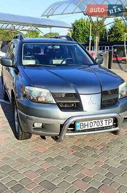 Внедорожник / Кроссовер Mitsubishi Outlander 2003 в Днепре