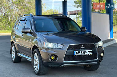 Внедорожник / Кроссовер Mitsubishi Outlander 2011 в 