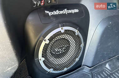 Внедорожник / Кроссовер Mitsubishi Outlander 2011 в 