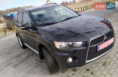 Внедорожник / Кроссовер Mitsubishi Outlander 2010 в Золочеве