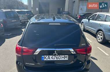 Позашляховик / Кросовер Mitsubishi Outlander 2019 в Києві
