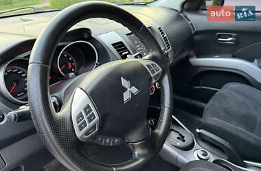 Позашляховик / Кросовер Mitsubishi Outlander 2007 в 