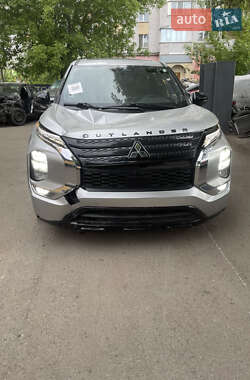 Позашляховик / Кросовер Mitsubishi Outlander 2022 в Києві