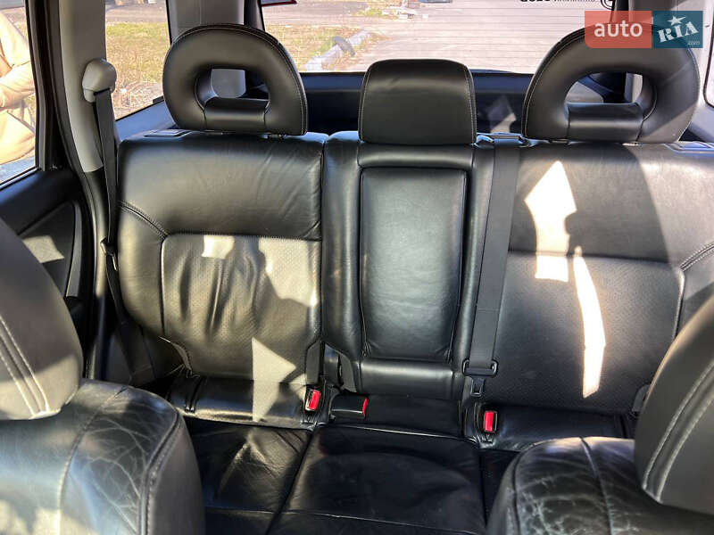 Позашляховик / Кросовер Mitsubishi Outlander 2005 в Києві