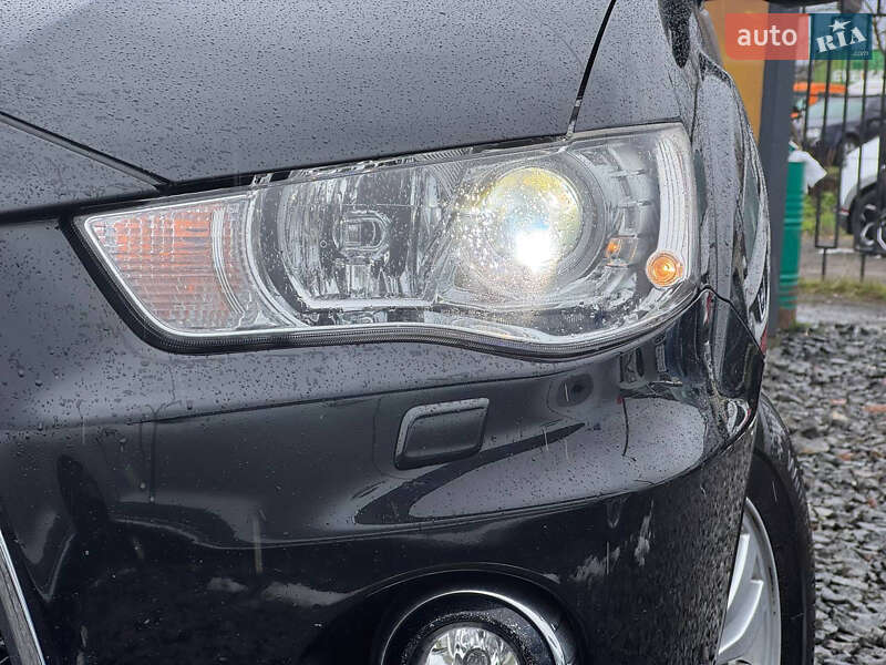 Позашляховик / Кросовер Mitsubishi Outlander 2010 в Стрию