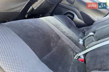 Внедорожник / Кроссовер Mitsubishi Outlander 2011 в 