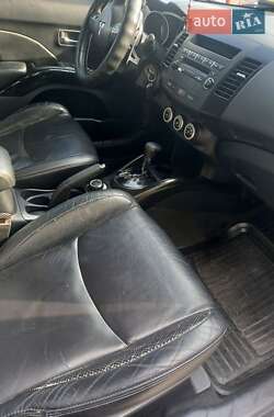 Внедорожник / Кроссовер Mitsubishi Outlander 2008 в 