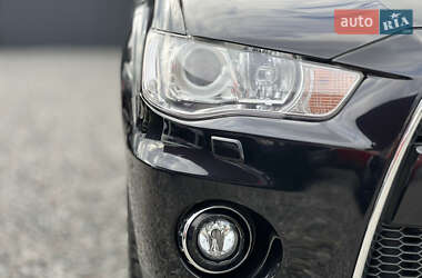 Позашляховик / Кросовер Mitsubishi Outlander 2010 в 