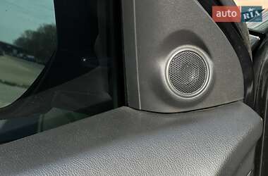 Позашляховик / Кросовер Mitsubishi Outlander 2012 в 