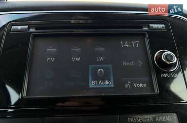 Позашляховик / Кросовер Mitsubishi Outlander 2012 в 