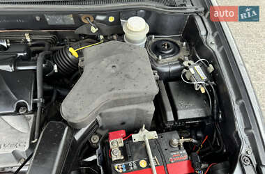 Внедорожник / Кроссовер Mitsubishi Outlander 2008 в 