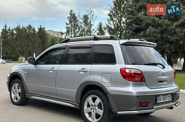 Позашляховик / Кросовер Mitsubishi Outlander 2006 в 