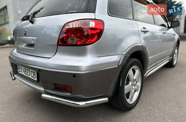 Позашляховик / Кросовер Mitsubishi Outlander 2006 в 