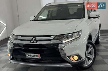 Внедорожник / Кроссовер Mitsubishi Outlander 2017 в Трускавце