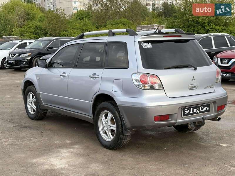 Позашляховик / Кросовер Mitsubishi Outlander 2003 в Рівному