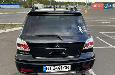 Позашляховик / Кросовер Mitsubishi Outlander 2007 в 