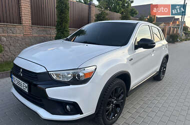 Позашляховик / Кросовер Mitsubishi Outlander 2017 в Білій Церкві