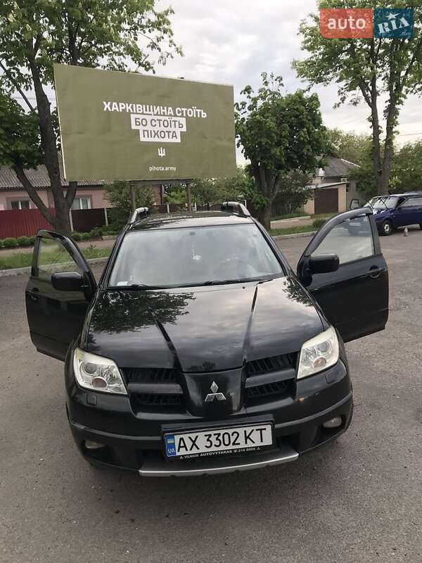 Позашляховик / Кросовер Mitsubishi Outlander 2005 в Первомайську