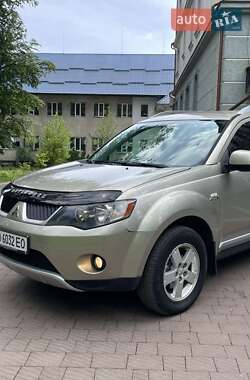 Внедорожник / Кроссовер Mitsubishi Outlander 2007 в 