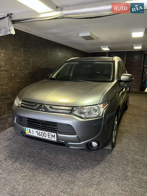 Позашляховик / Кросовер Mitsubishi Outlander 2013 в Києві фото 19 Позашляховик / Кросовер Mitsubishi Outlander 2013 в Києві