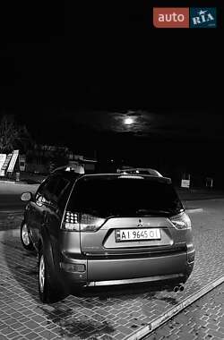 Внедорожник / Кроссовер Mitsubishi Outlander 2006 в 