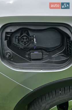 Внедорожник / Кроссовер Mitsubishi Outlander 2023 в 