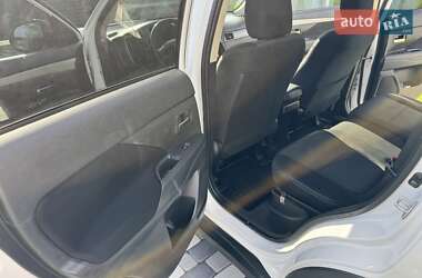 Внедорожник / Кроссовер Mitsubishi Outlander 2017 в 