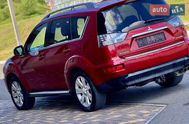 Позашляховик / Кросовер Mitsubishi Outlander 2010 в 