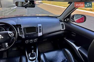Позашляховик / Кросовер Mitsubishi Outlander 2010 в 