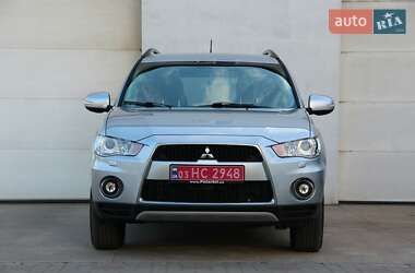 Позашляховик / Кросовер Mitsubishi Outlander 2011 в 