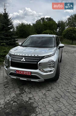 Позашляховик / Кросовер Mitsubishi Outlander 2021 в Дніпрі
