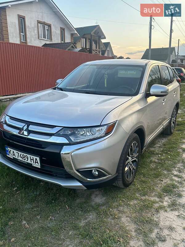 Mitsubishi Outlander 2017
