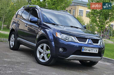 Позашляховик / Кросовер Mitsubishi Outlander 2008 в Києві