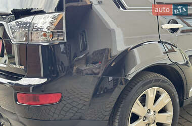Внедорожник / Кроссовер Mitsubishi Outlander 2009 в 