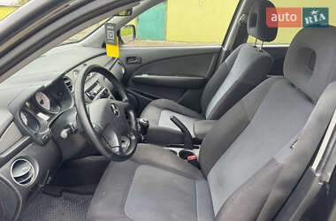 Внедорожник / Кроссовер Mitsubishi Outlander 2006 в 