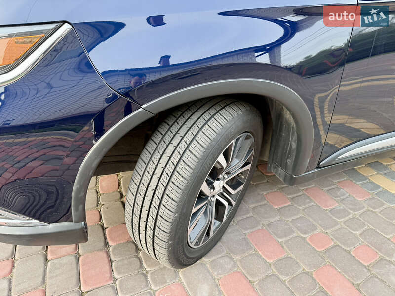 Внедорожник / Кроссовер Mitsubishi Outlander 2017 в Виннице