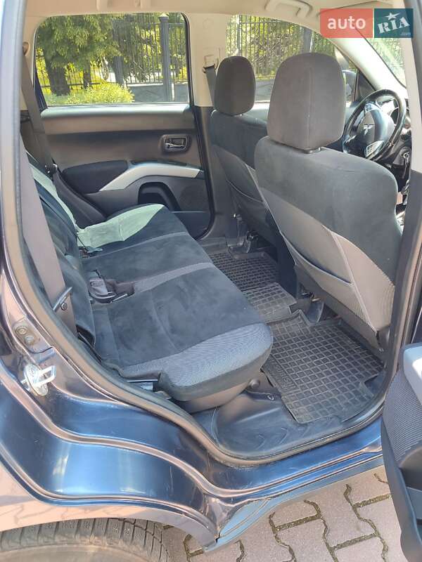 Позашляховик / Кросовер Mitsubishi Outlander 2007 в Миргороді