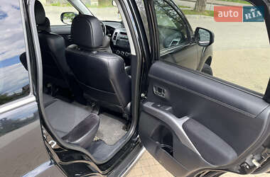 Внедорожник / Кроссовер Mitsubishi Outlander 2011 в 
