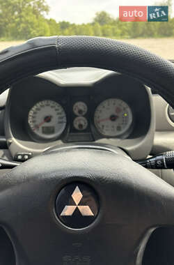 Внедорожник / Кроссовер Mitsubishi Outlander 2008 в 