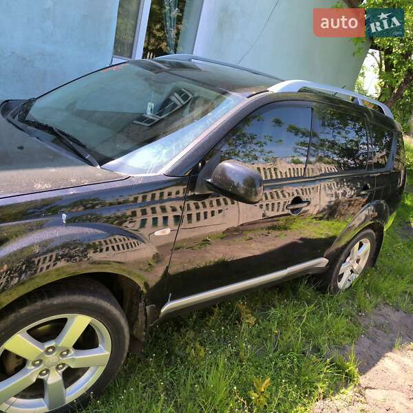 Mitsubishi Outlander 2008