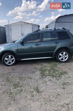 Внедорожник / Кроссовер Mitsubishi Outlander 2006 в 