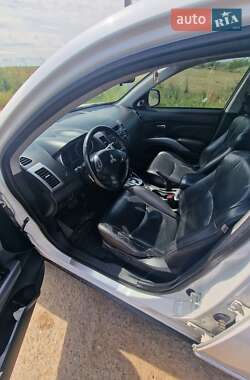 Внедорожник / Кроссовер Mitsubishi Outlander 2008 в 