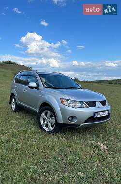 Внедорожник / Кроссовер Mitsubishi Outlander 2008 в Раздельной