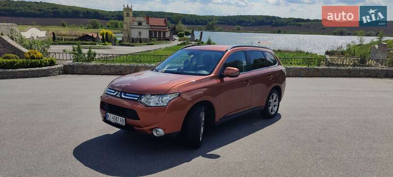 Mitsubishi Outlander 2013