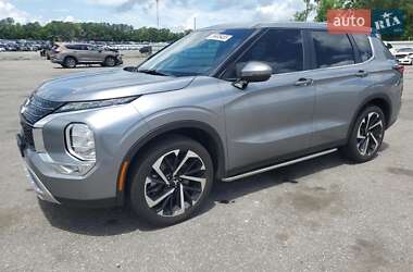 Mitsubishi Outlander 2023
