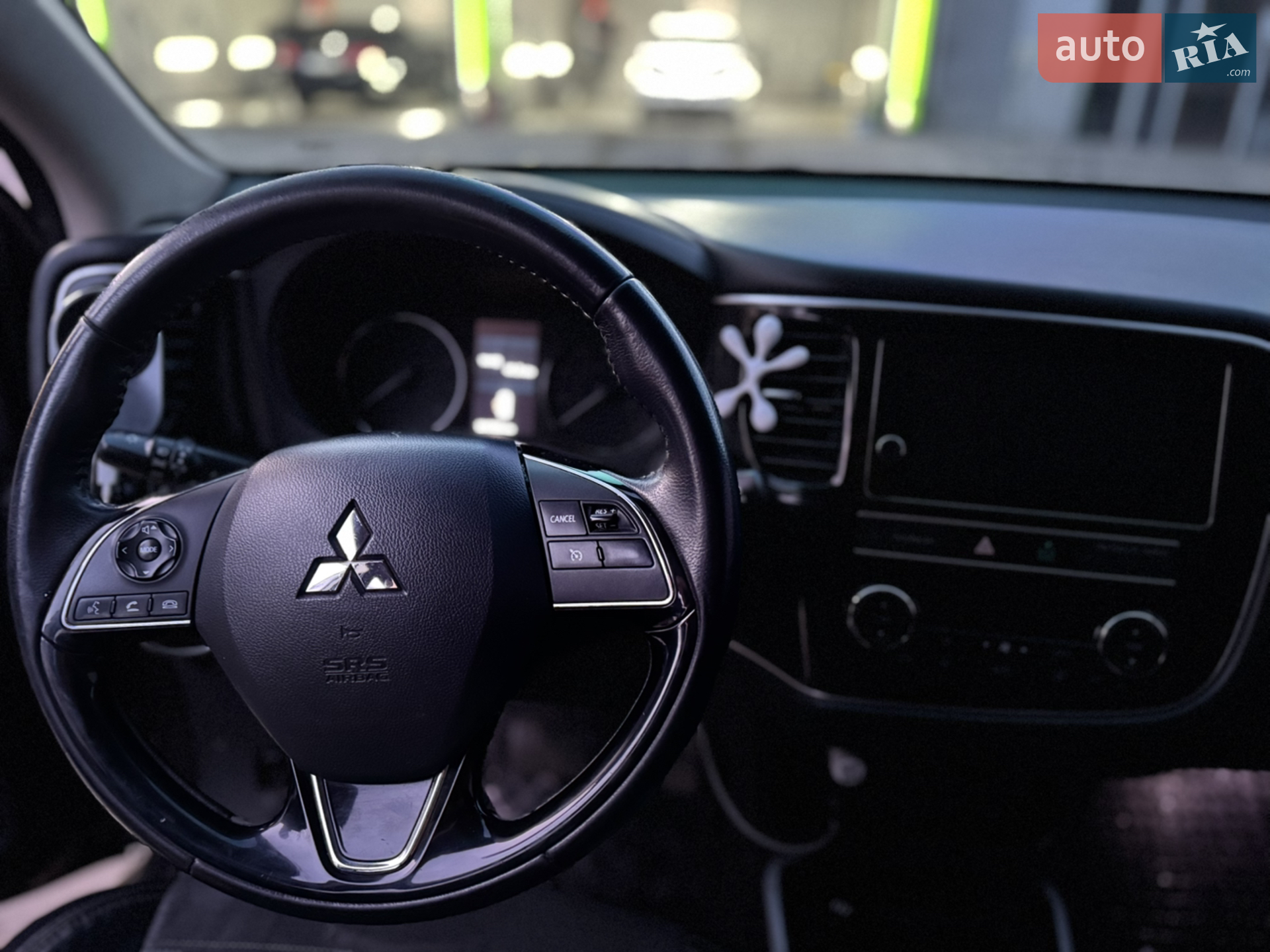 2019 Mitsubishi Outlander - мініатюра 13