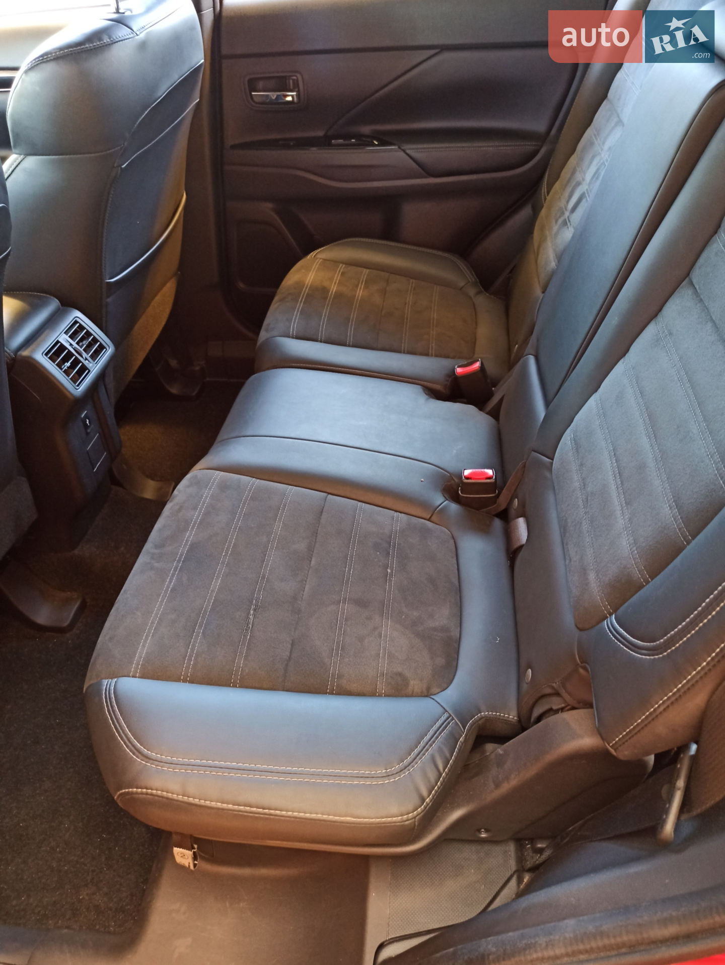 2018 Mitsubishi Outlander - мініатюра 19